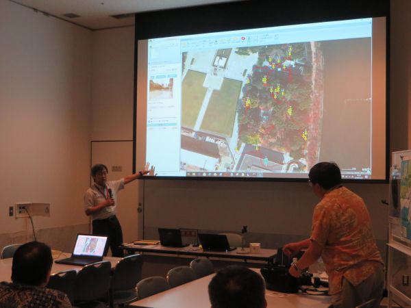 河瀬先生(広島修道大学)によるあいさつ